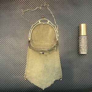 unmarked whiting and davis 1920s silver mesh purse